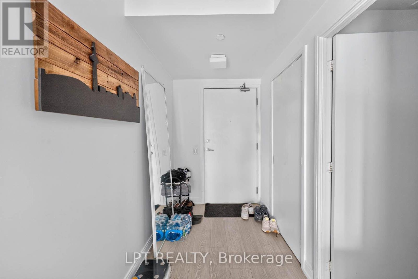807 - 181 Dundas Street E, Toronto, Ontario  M5A 0N5 - Photo 6 - C13704510