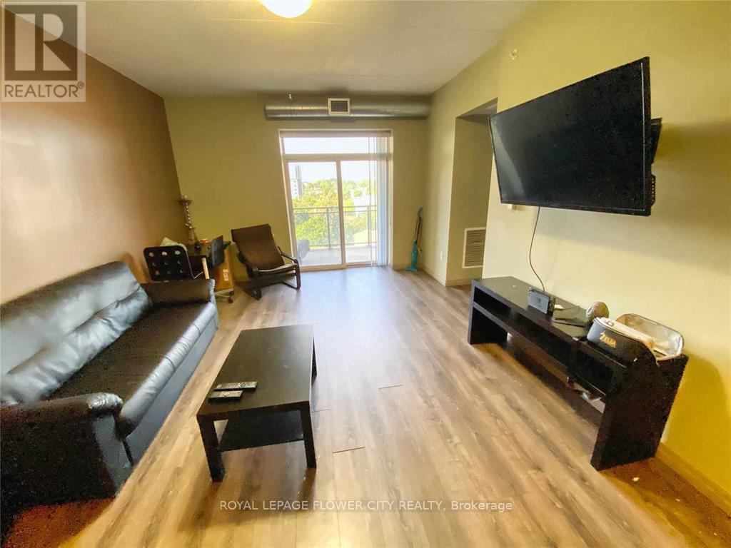 703 - 8 Hickory Street, Waterloo, Ontario  N2L 3H6 - Photo 3 - X13482722