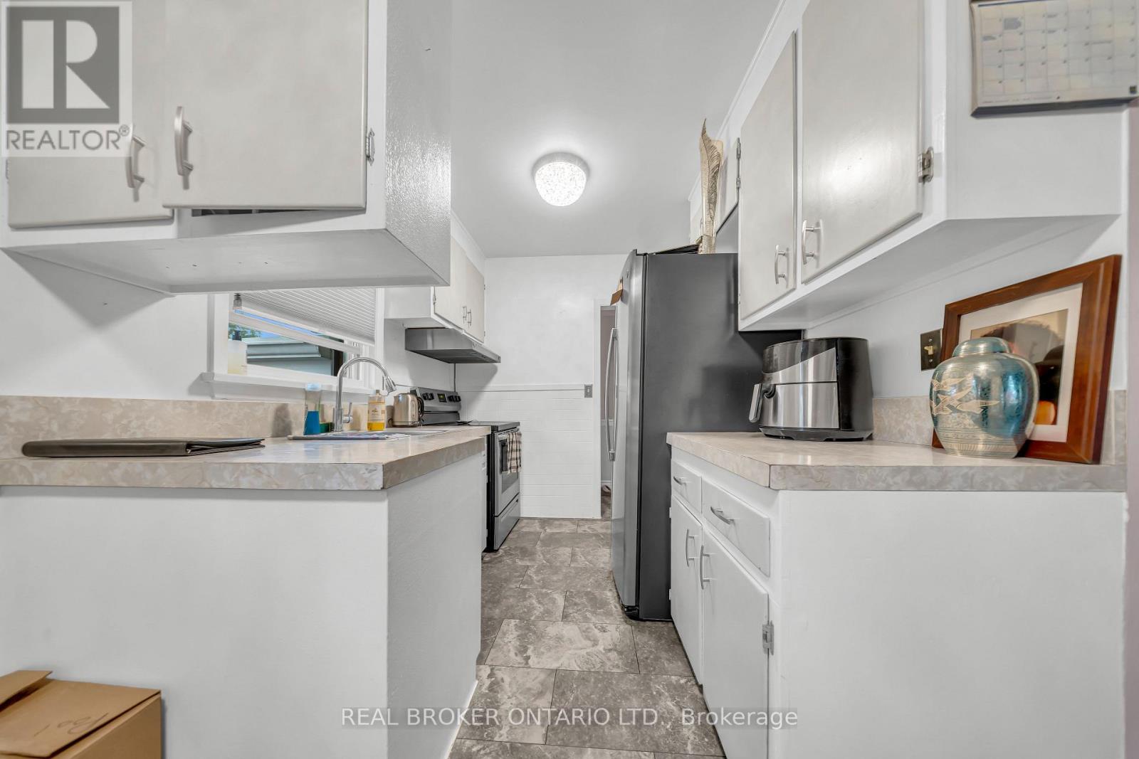67 Roseford Terrace, Halton Hills, Ontario  L7J 2L2 - Photo 12 - W13735262