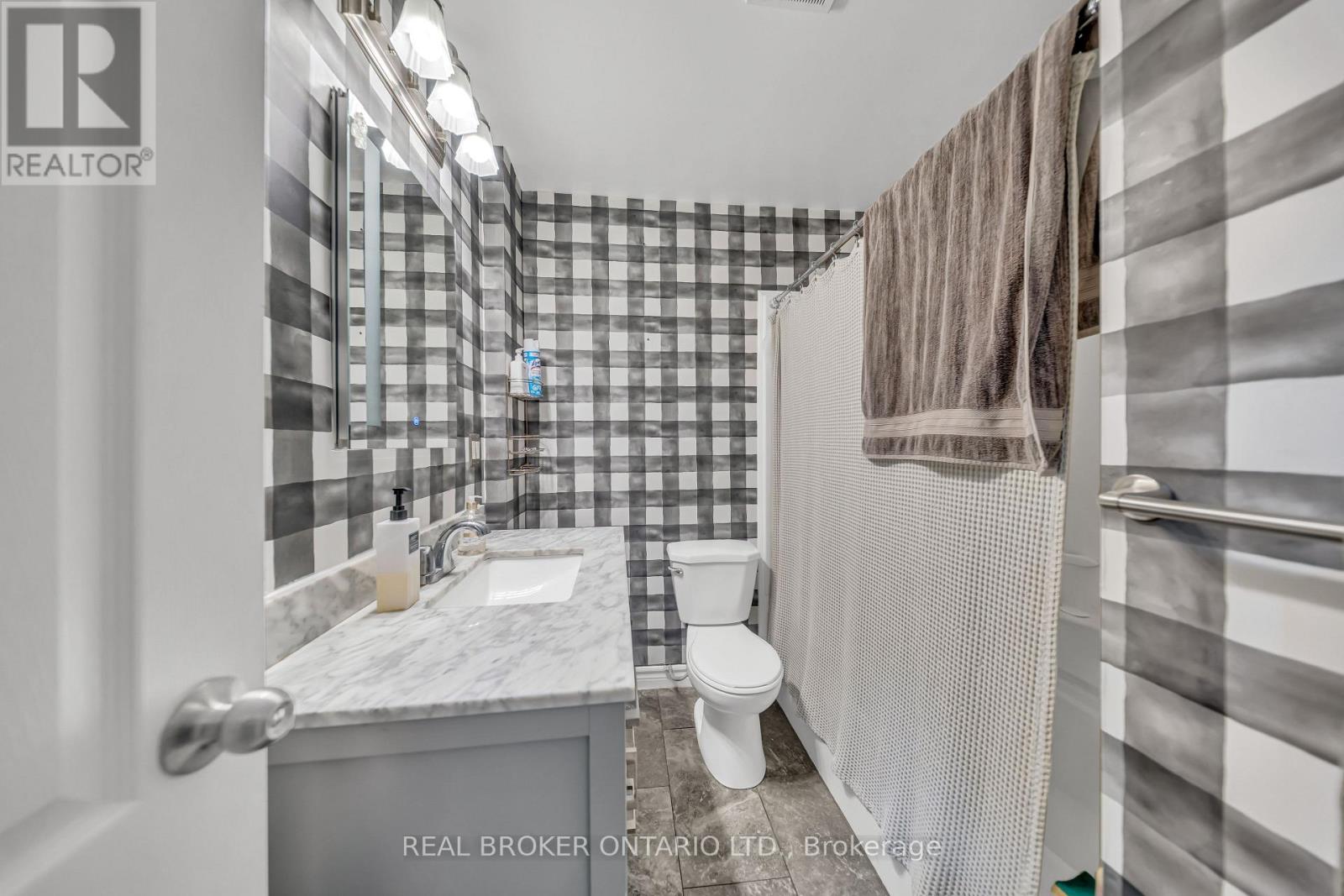 67 Roseford Terrace, Halton Hills, Ontario  L7J 2L2 - Photo 20 - W13735262