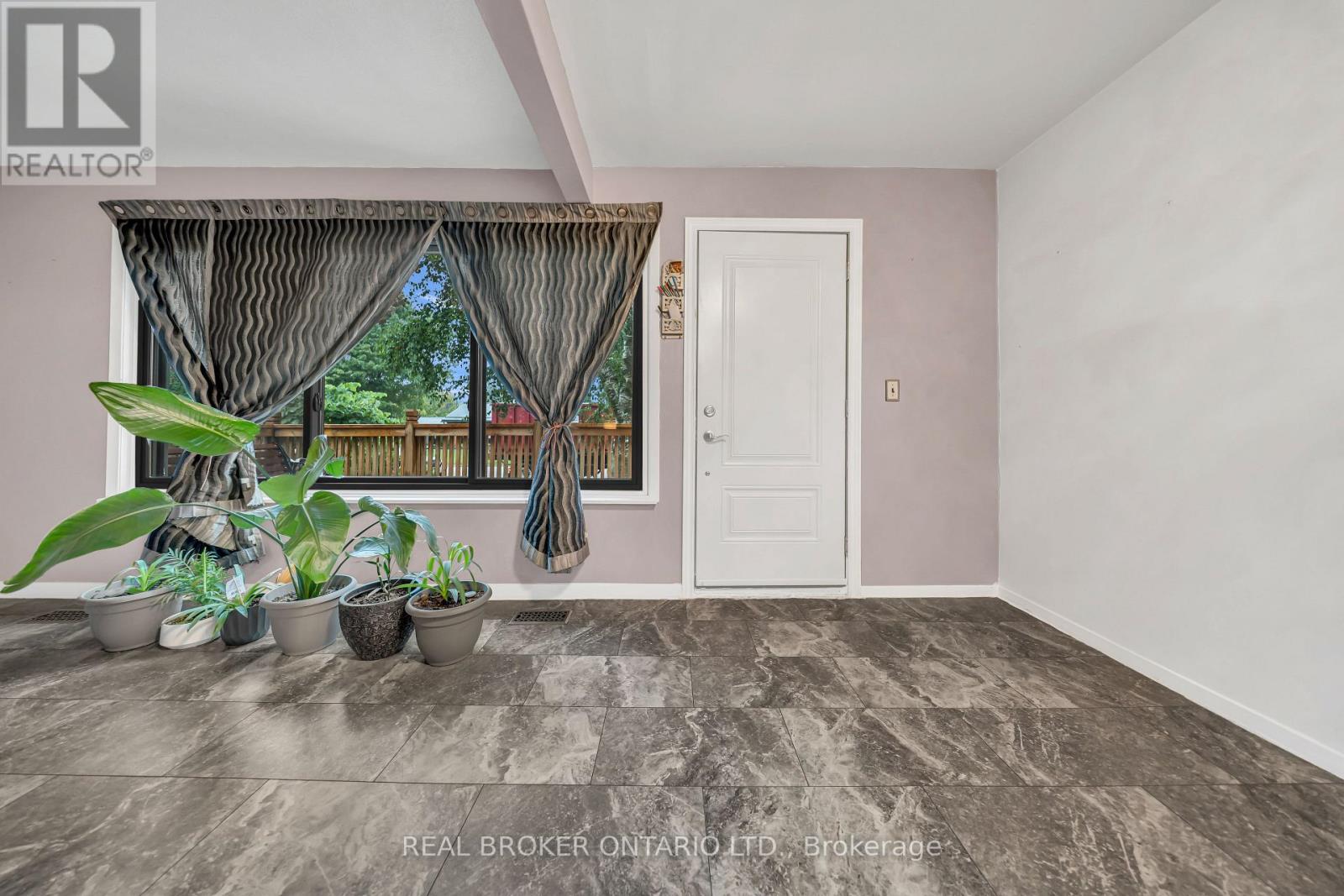 67 Roseford Terrace, Halton Hills, Ontario  L7J 2L2 - Photo 7 - W13735262