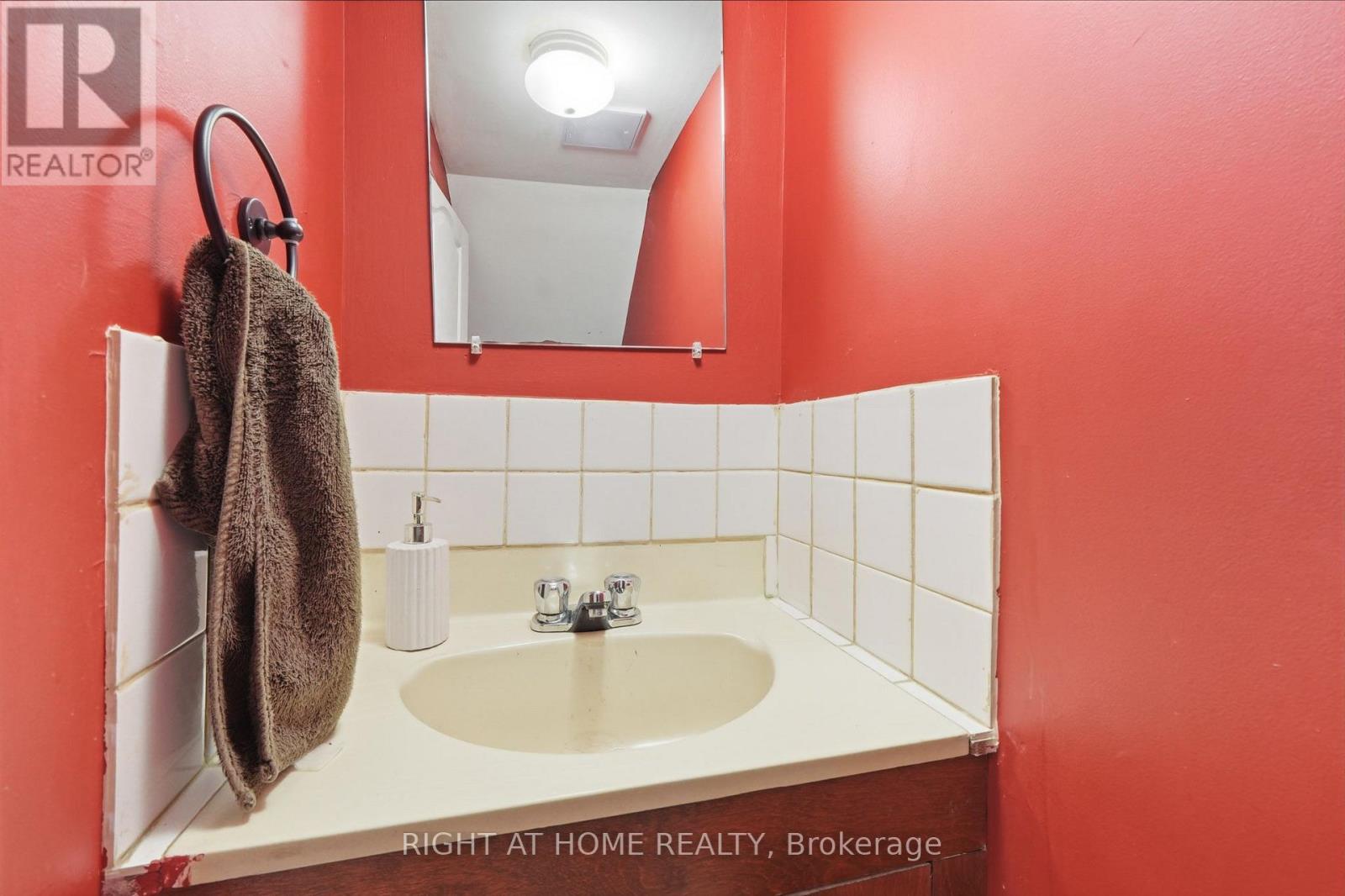 16 Greendale Avenue, Toronto, Ontario  M6N 4P5 - Photo 33 - W13735326