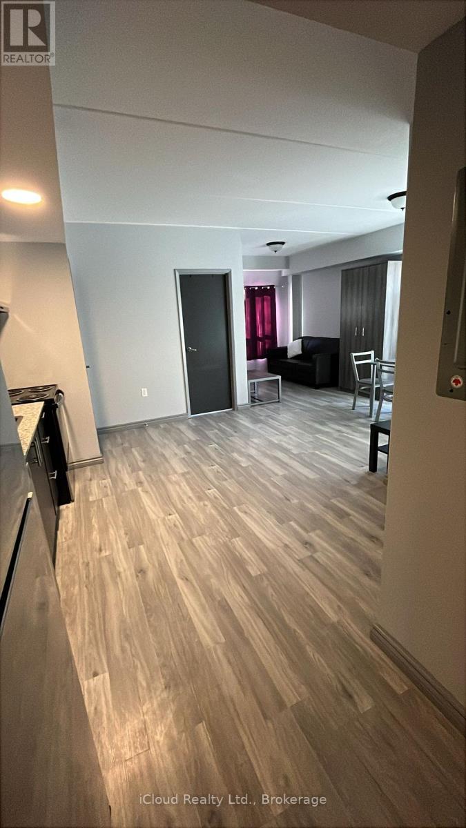 A207 - 275 Larch Street, Waterloo, Ontario N2L 3R2 - Photo 14 - X13735334
