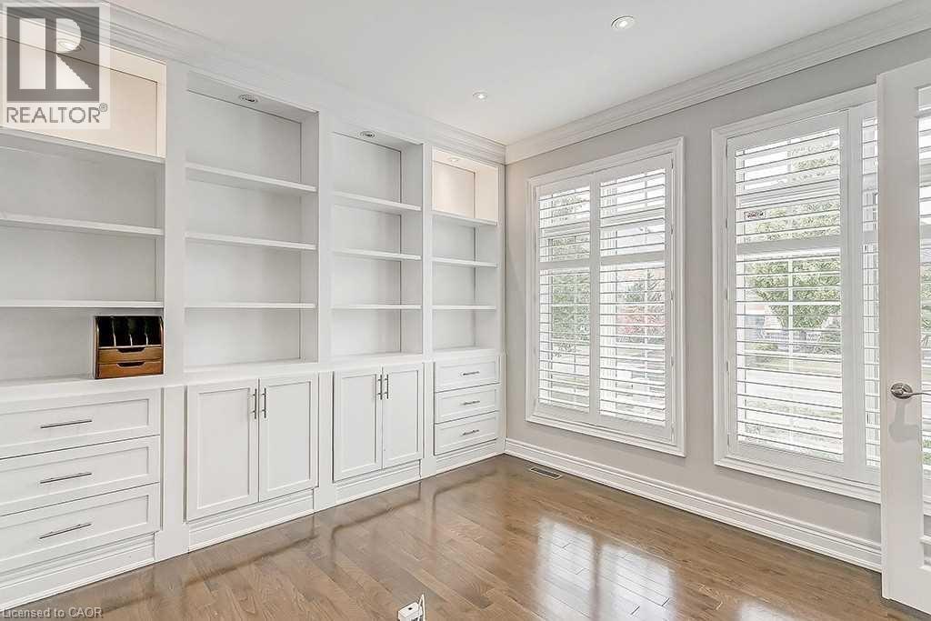 2384 Rock Point Drive, Oakville, Ontario  L6H 7V3 - Photo 2 - 40859223