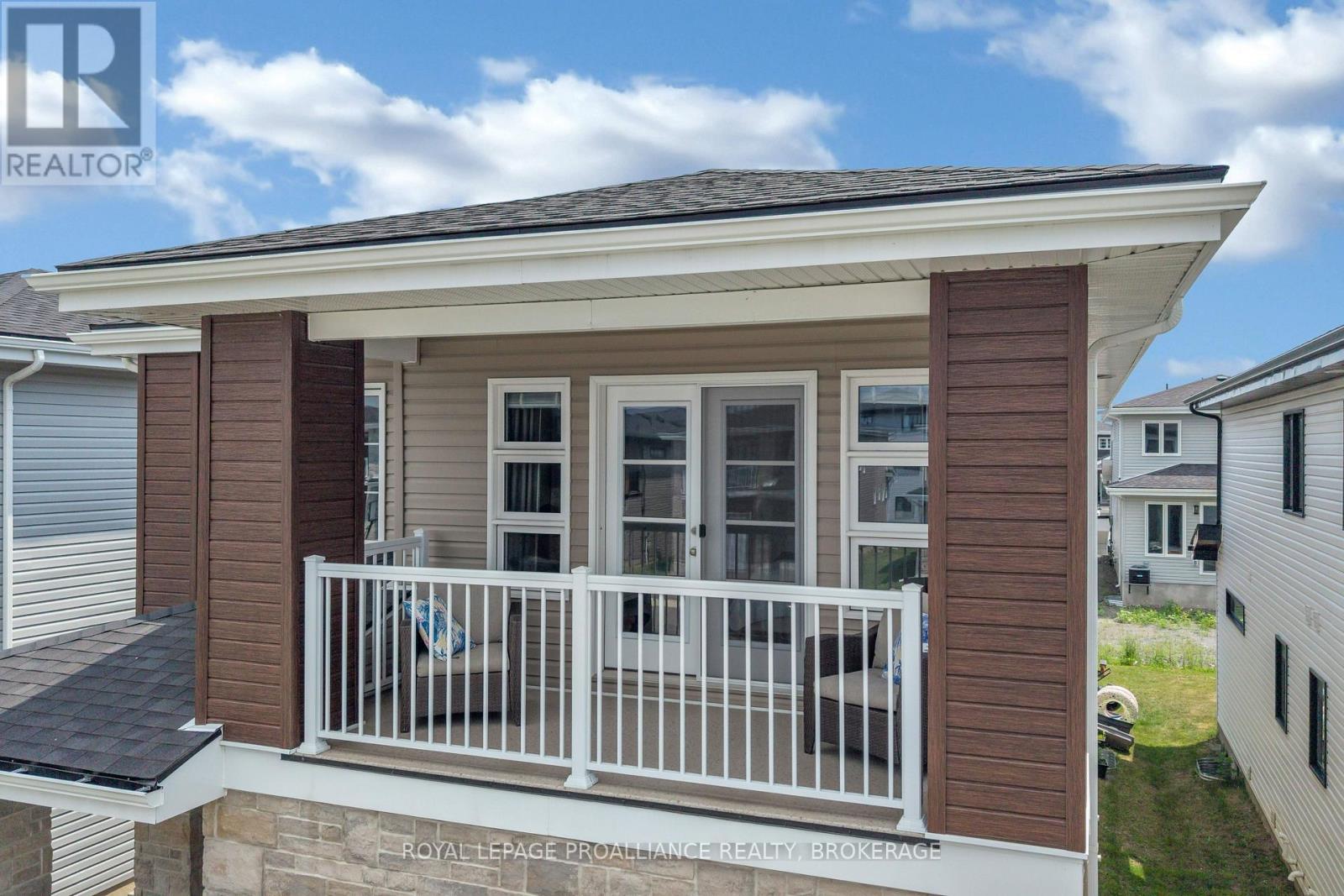 24 Walden Pond Drive, Loyalist, Ontario  K7N 0E8 - Photo 3 - X13735408