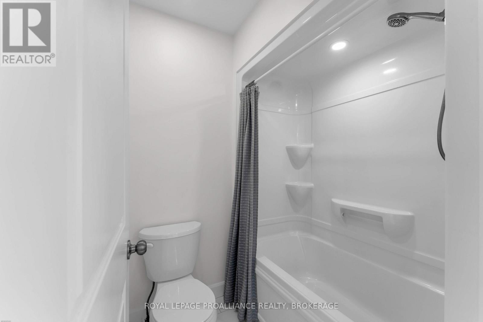 24 Walden Pond Drive, Loyalist, Ontario  K7N 0E8 - Photo 41 - X13735408