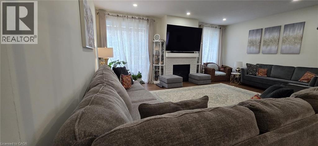 1156 Swan Street Unit# Upper, Ayr, Ontario  N0B 1E0 - Photo 13 - 40845282