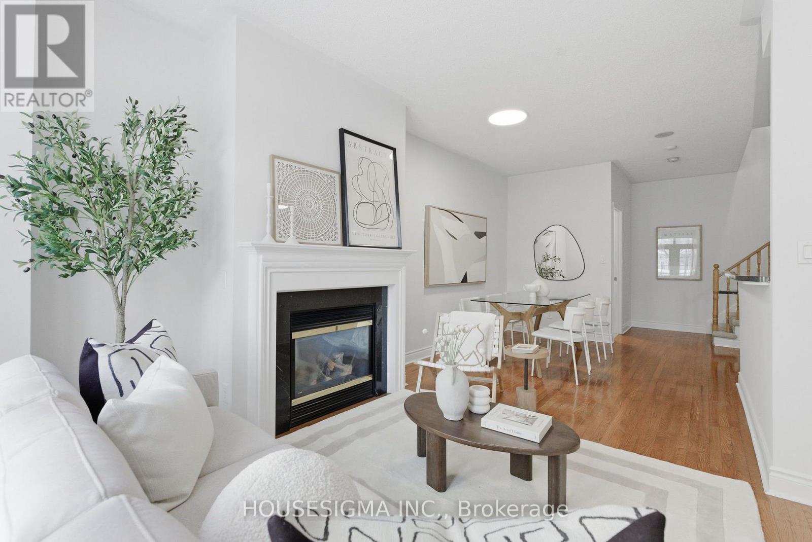 Th#10 - 1 Rean Drive, Toronto, Ontario  M2K 3C1 - Photo 2 - C13735388