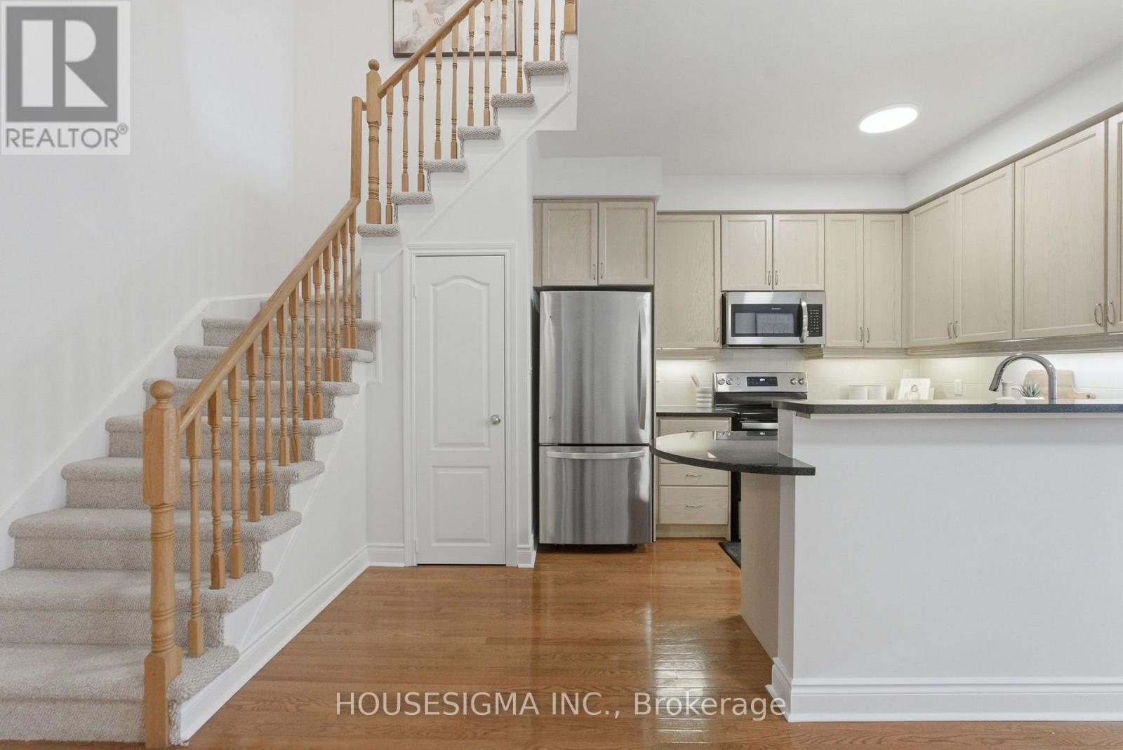 Th#10 - 1 Rean Drive, Toronto, Ontario  M2K 3C1 - Photo 7 - C13735388