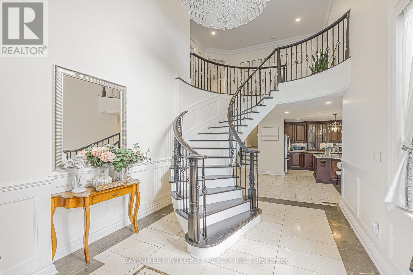 33 Deerford Road, Toronto, Ontario  M2J 3H9 - Photo 4 - C13735400