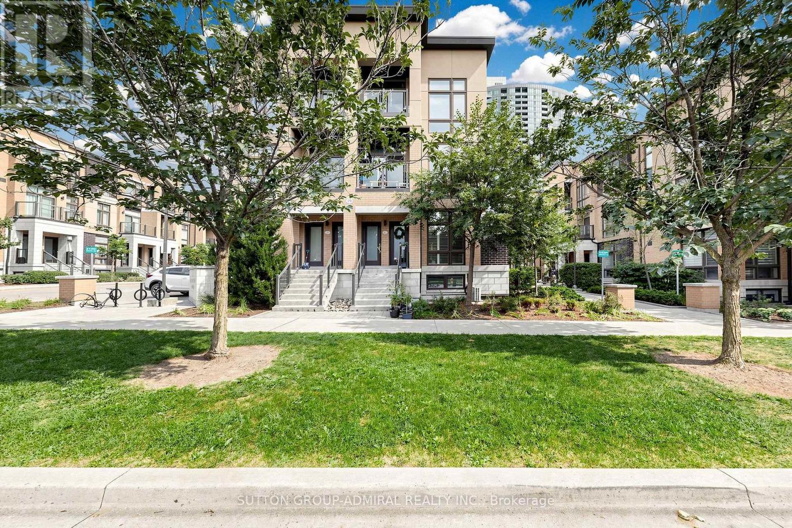 41 - 19 Eldora Avenue, Toronto, Ontario  M2M 0B5 - Photo 3 - C13735416