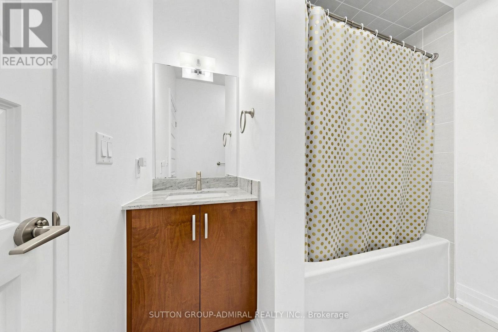 41 - 19 Eldora Avenue, Toronto, Ontario  M2M 0B5 - Photo 31 - C13735416