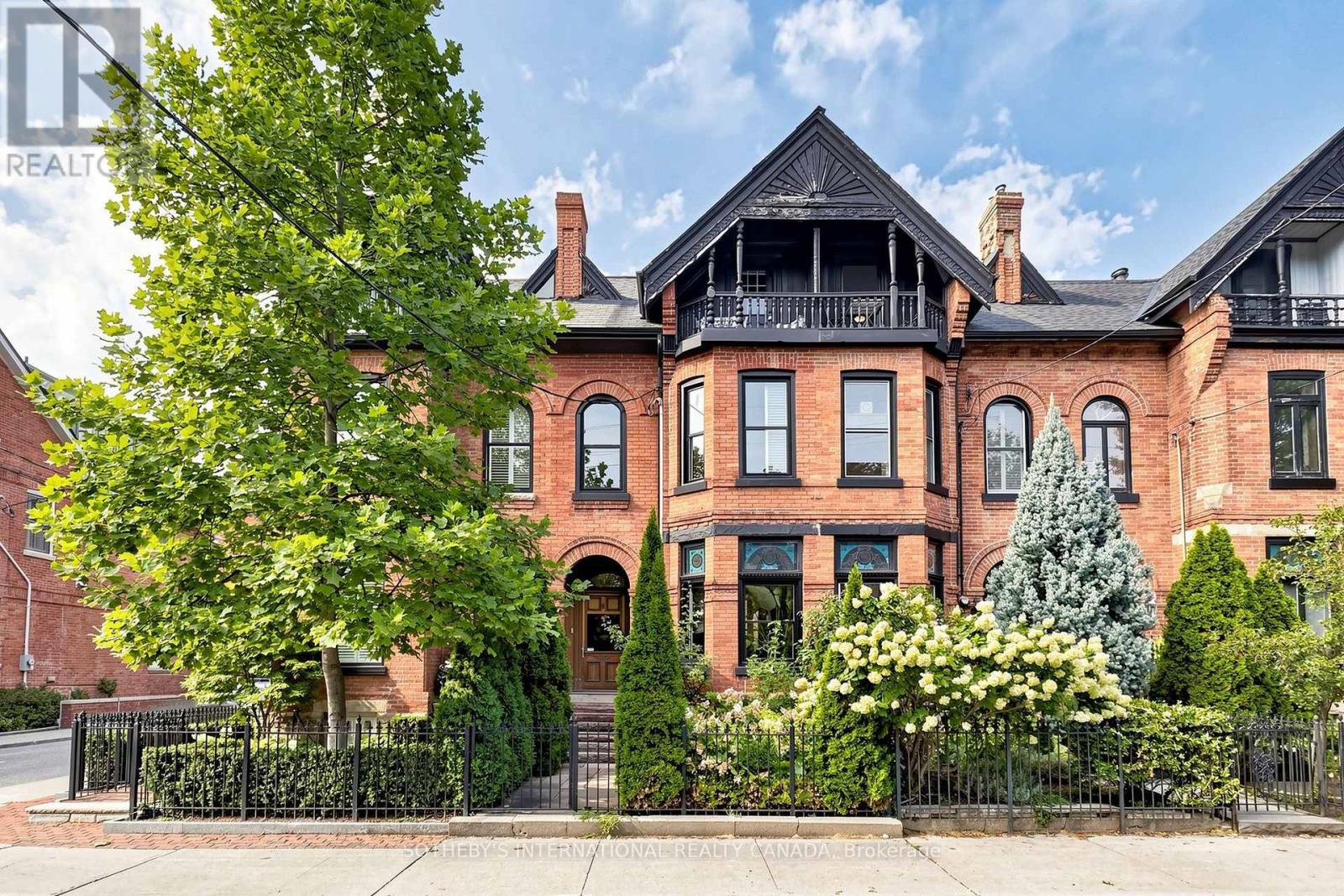 328 Wellesley Street E, Toronto, Ontario  M4X 1H3 - Photo 1 - C13735424