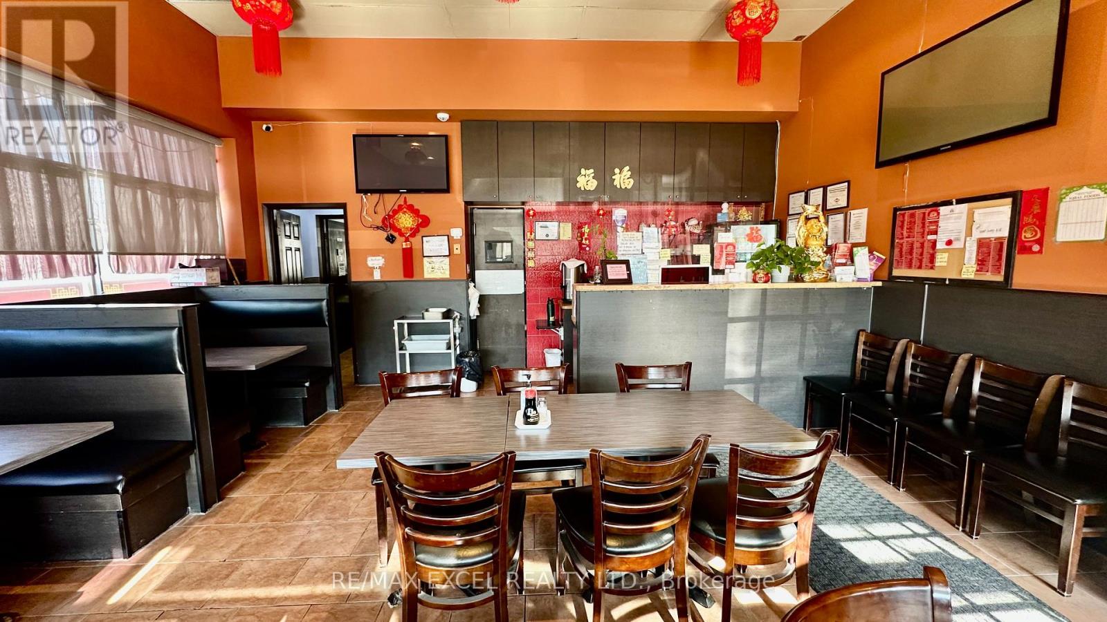 8 - 62 Overlea Boulevard, Toronto, Ontario  M4H 1C4 - Photo 3 - C13735454