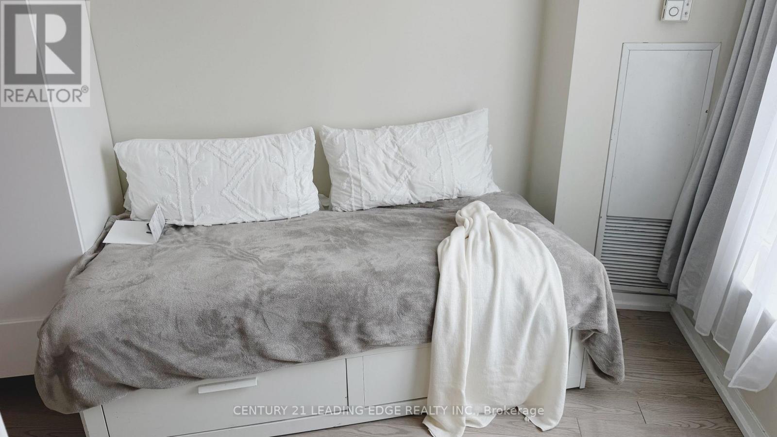 1821 - 650 Queens Quay W, Toronto, Ontario  M5V 3N2 - Photo 6 - C13735488