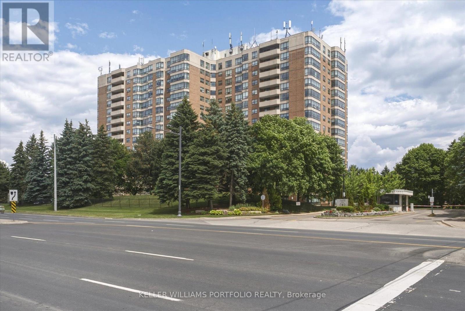 515 - 7601 BATHURST STREET, Vaughan, Ontario