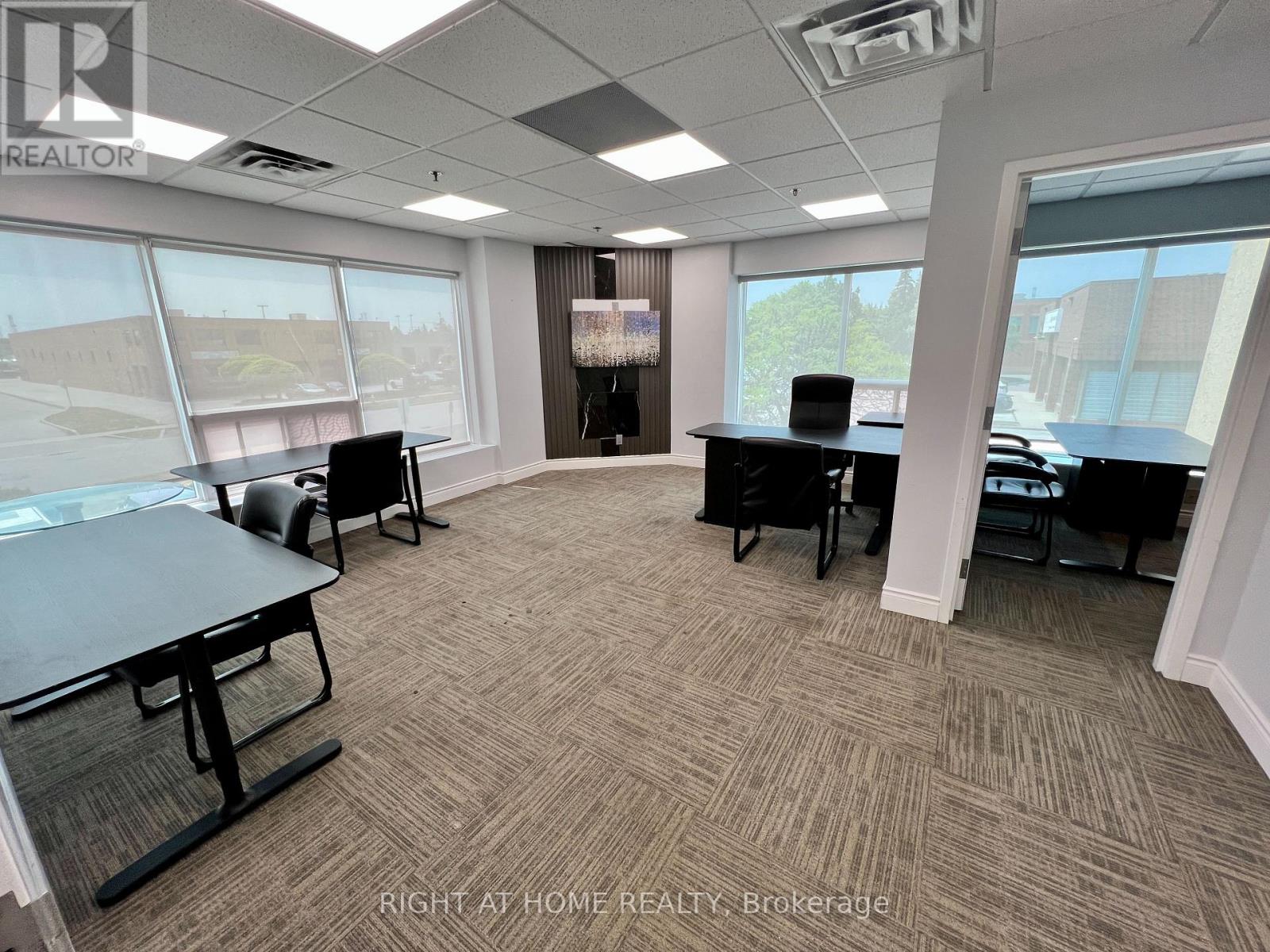 18 2nd - 120 Woodstream Boulevard, Vaughan, Ontario  L4L 7Z1 - Photo 2 - N13735478