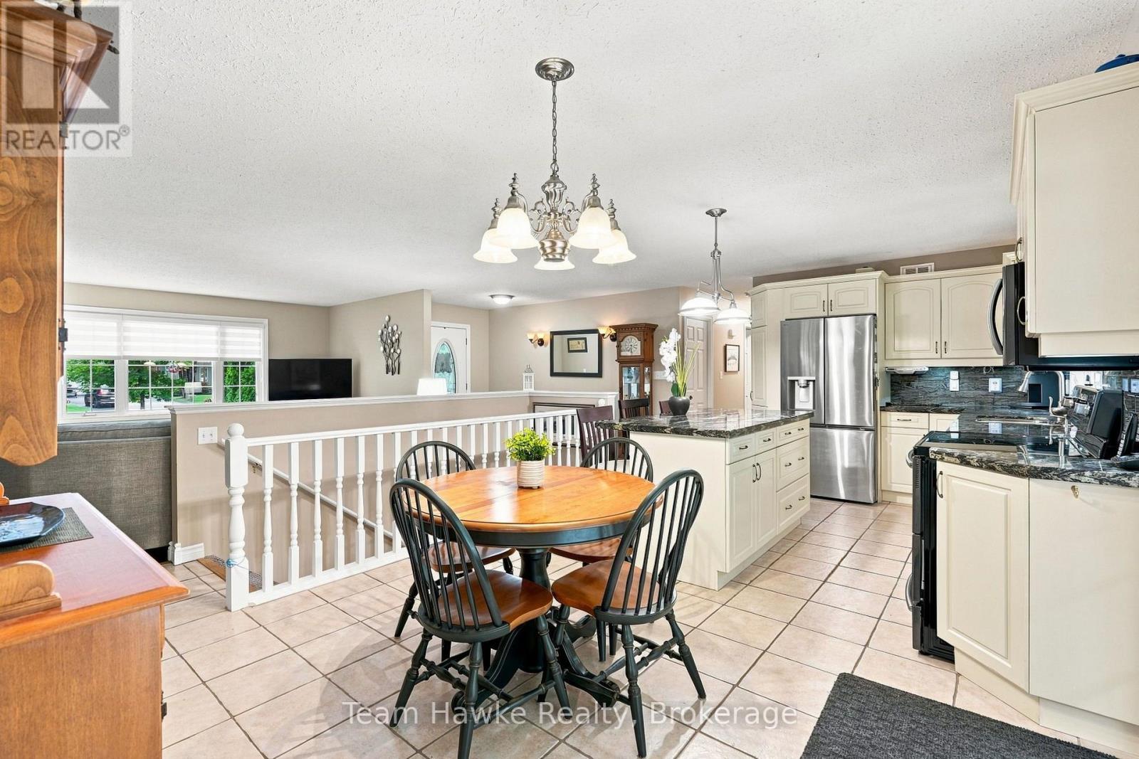 27 Johnston Street, Tiny (Wyevale), Ontario  L0L 2T0 - Photo 14 - S13735486
