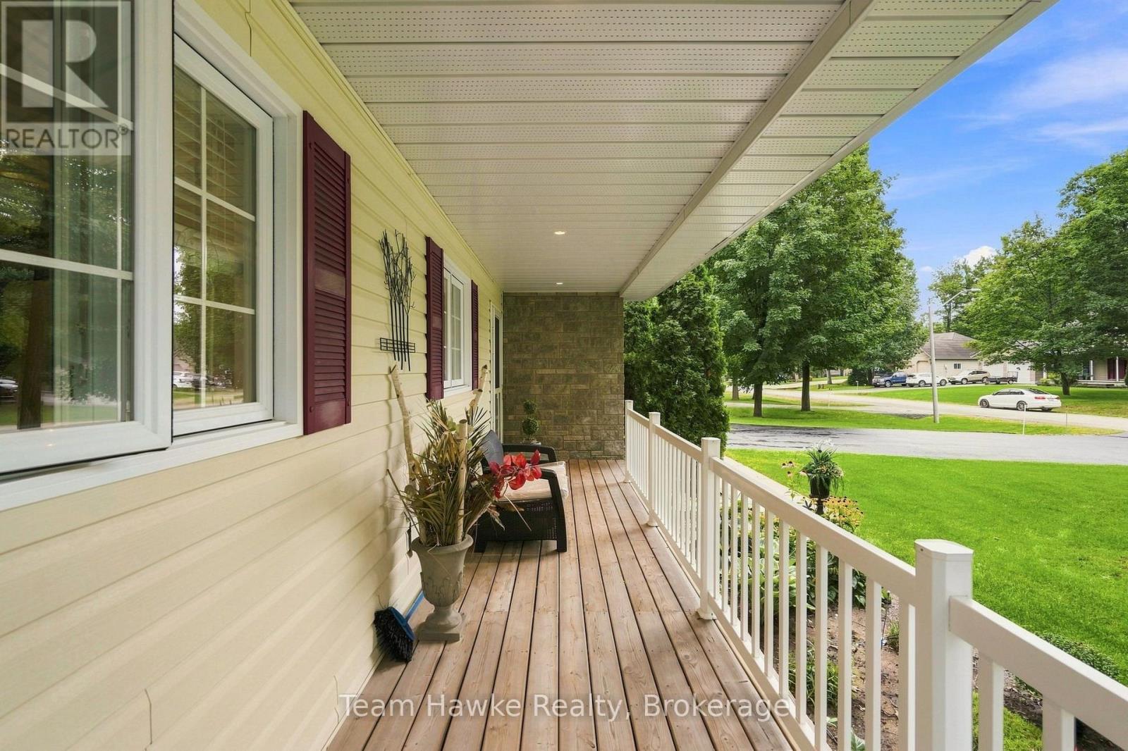 27 Johnston Street, Tiny (Wyevale), Ontario  L0L 2T0 - Photo 6 - S13735486