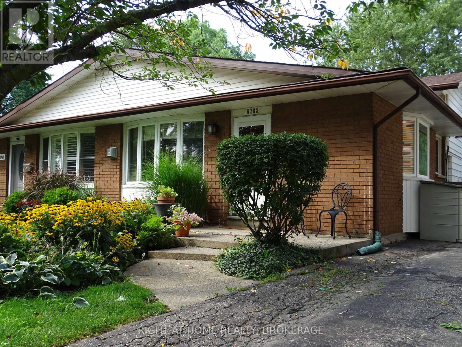 6763 Wilinger Street, Niagara Falls, Ontario  L2J 2B4 - Photo 2 - X13735284