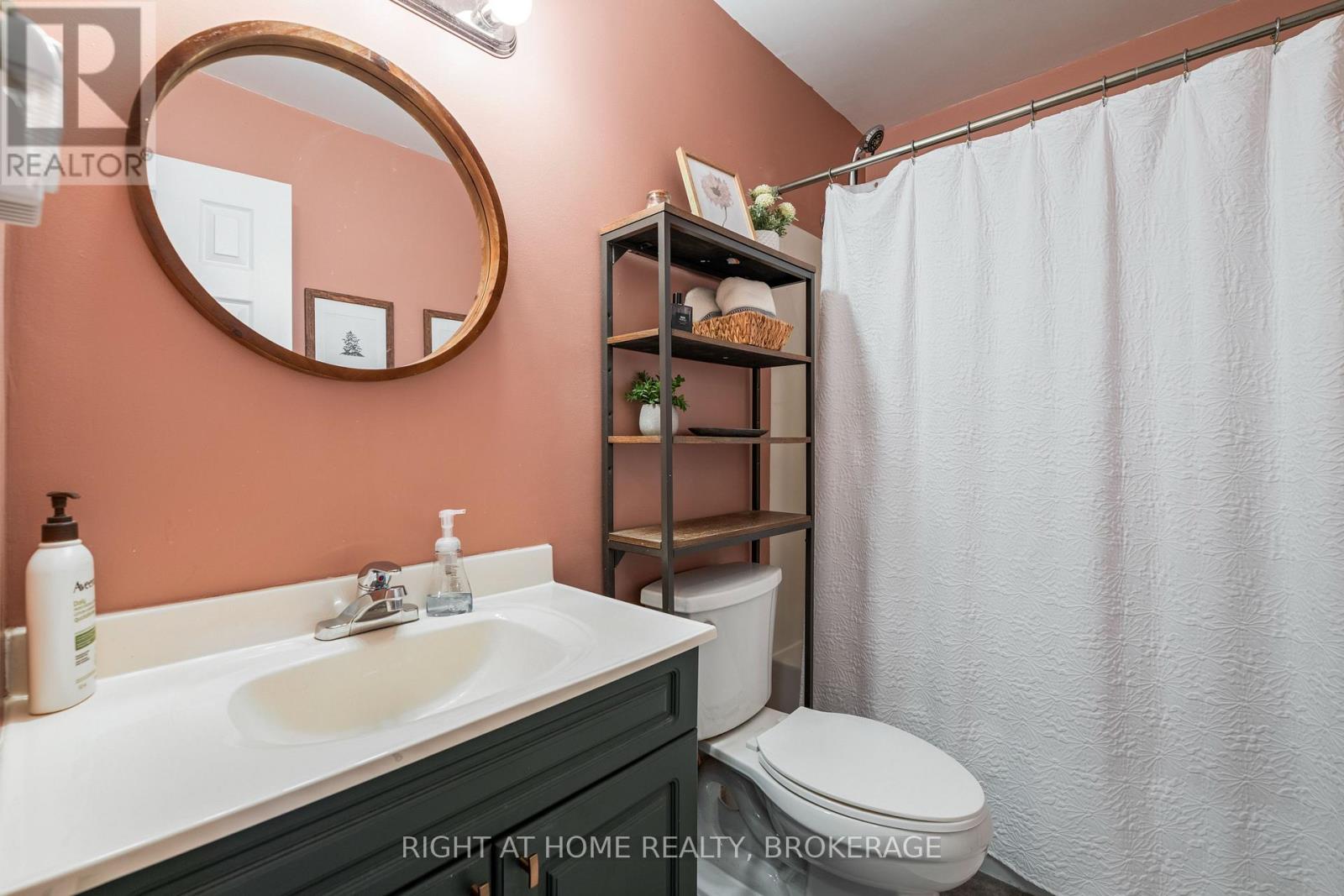 6763 Wilinger Street, Niagara Falls, Ontario  L2J 2B4 - Photo 22 - X13735284