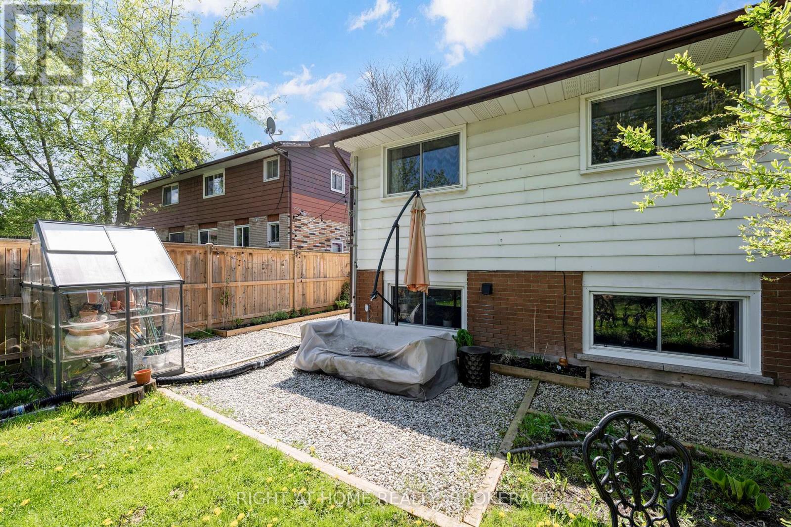 6763 Wilinger Street, Niagara Falls, Ontario  L2J 2B4 - Photo 8 - X13735284