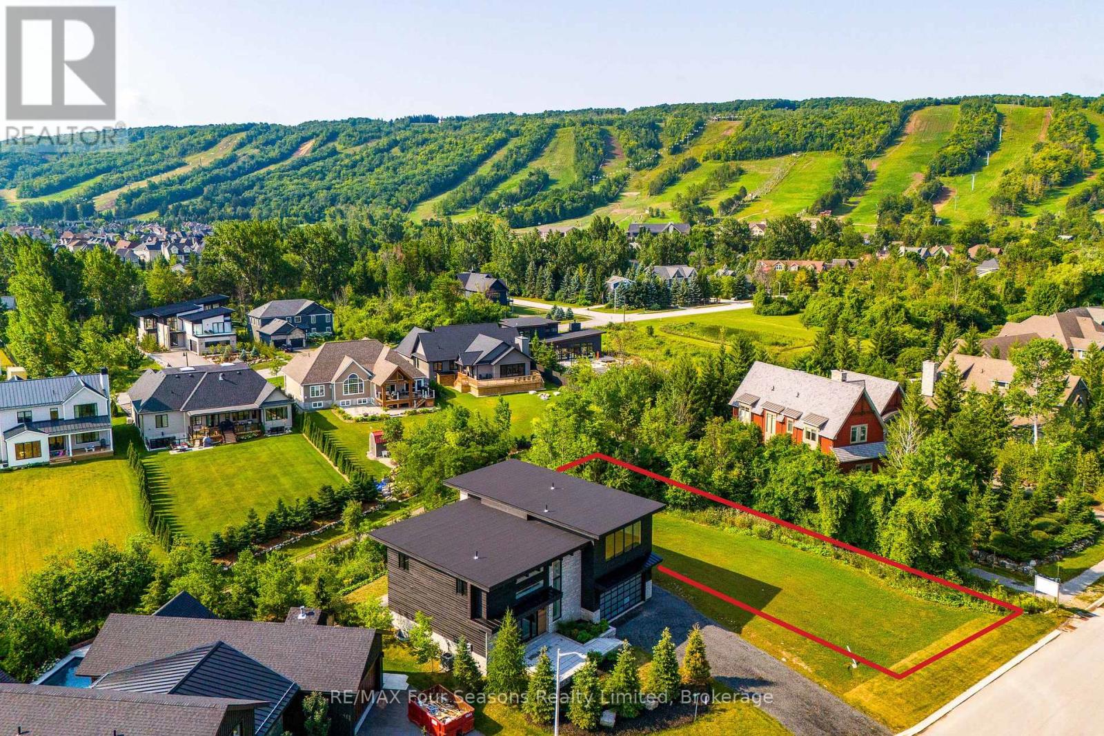 Lot 1 Salzburg Place, Blue Mountains, Ontario  L9V 0S8 - Photo 1 - X13735456