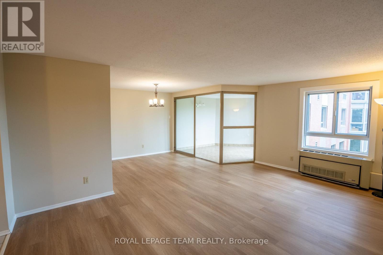 401 - 960 Teron Road, Ottawa, Ontario  K2K 2B6 - Photo 6 - X13476732
