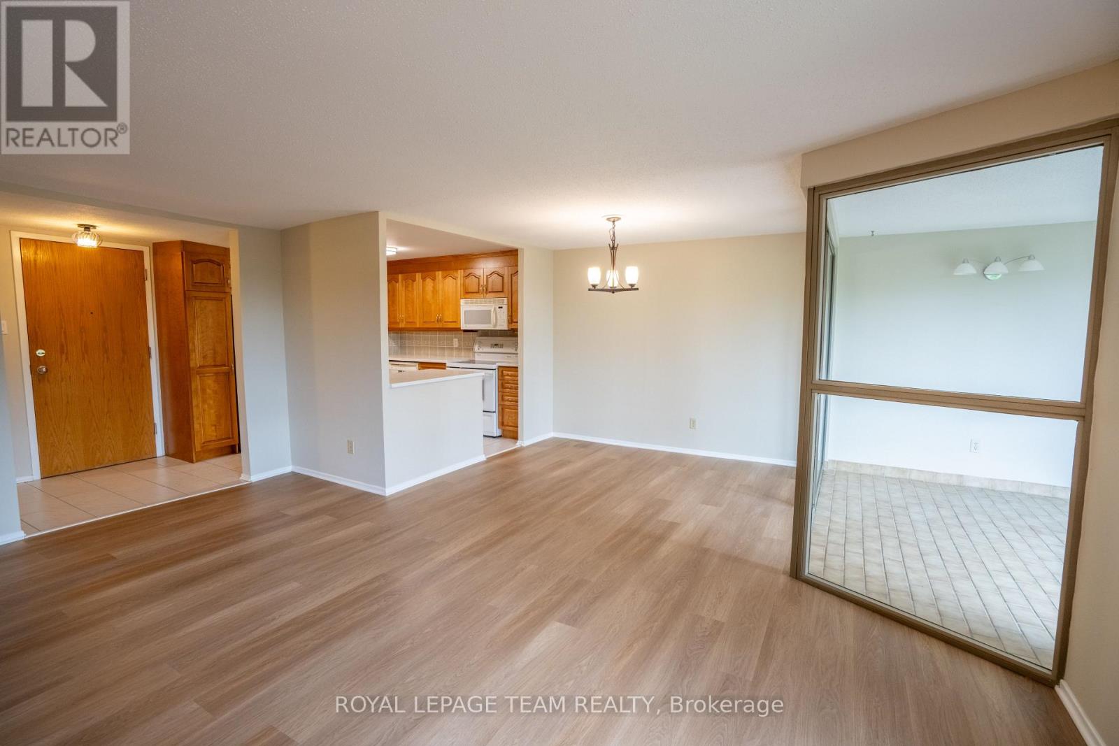 401 - 960 Teron Road, Ottawa, Ontario  K2K 2B6 - Photo 8 - X13476732