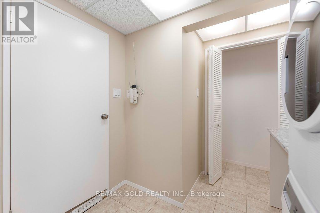 29 Carberry Crescent, Brampton, Ontario  L6V 2G1 - Photo 38 - W13735440