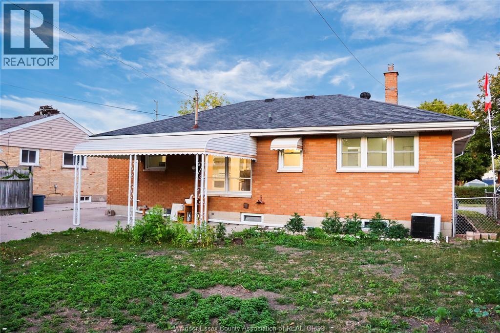 951 Riverdale, Windsor, Ontario  N8S 4C4 - Photo 24 - 26021406
