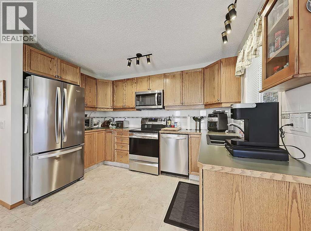 104 Riverside Place NW, High River, Alberta  T1V 1X3 - Photo 5 - A2318973