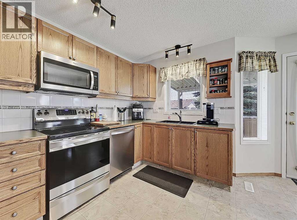 104 Riverside Place NW, High River, Alberta  T1V 1X3 - Photo 6 - A2318973