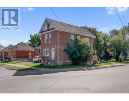 99 DURHAM STREET W, Kawartha Lakes, Ontario