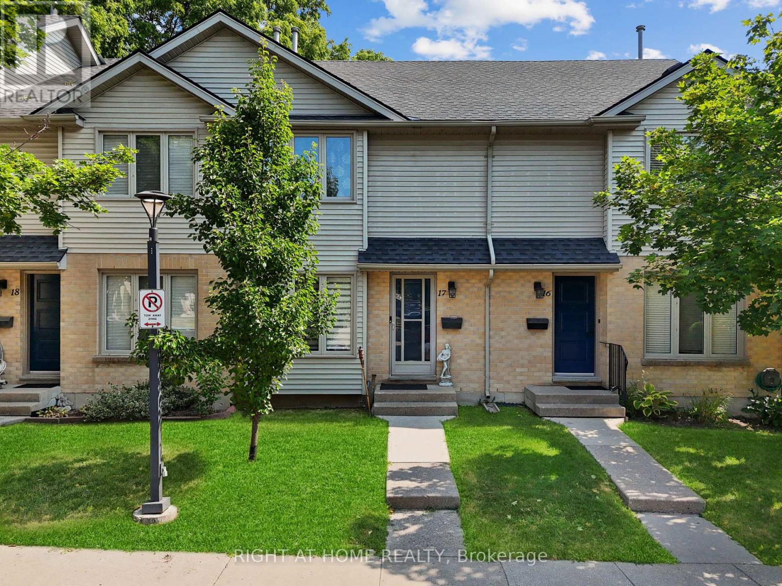 17 - 925 Lawson Road, London North, Ontario  N6G 4X3 - Photo 1 - X13735622