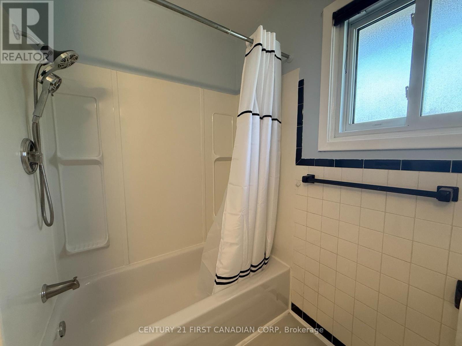 3 - 228 Burnside Drive, London East, Ontario  N5V 1B9 - Photo 17 - X13735626