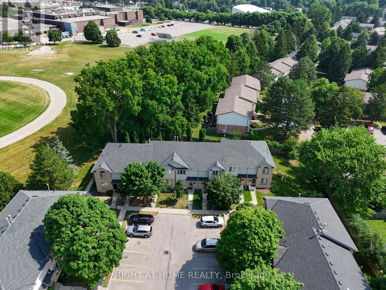 17 - 925 Lawson Road, London North, Ontario  N6G 4X3 - Photo 2 - X13735636