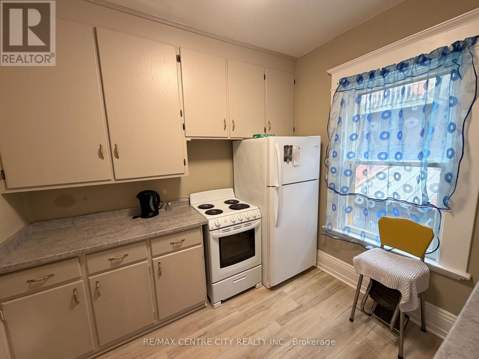 53 Chatham Street, Brantford, Ontario  N3T 2N8 - Photo 2 - X13735814