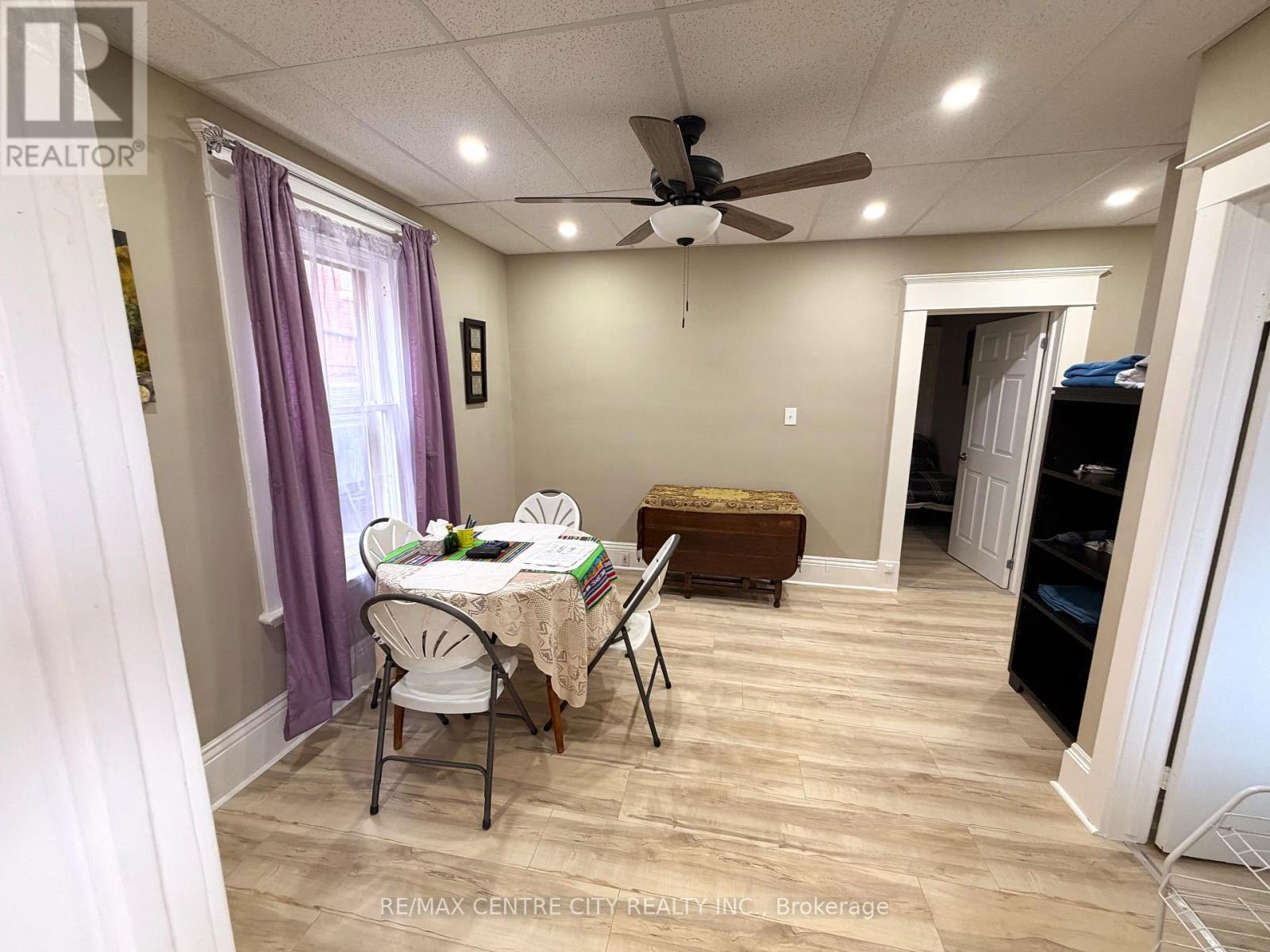 53 Chatham Street, Brantford, Ontario  N3T 2N8 - Photo 4 - X13735814