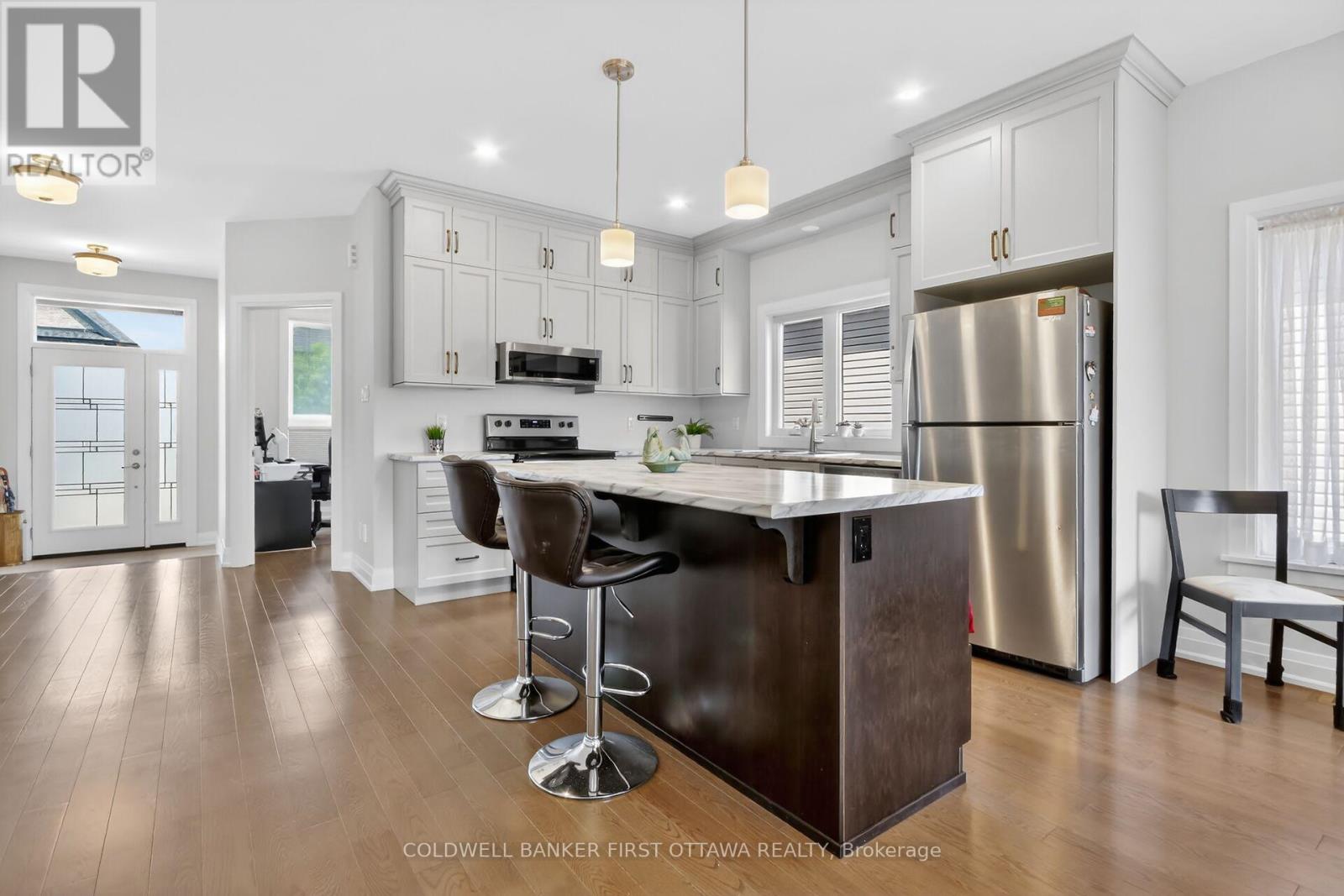 124 Lyon Street, Russell, Ontario  K0A 1W0 - Photo 6 - X13735608