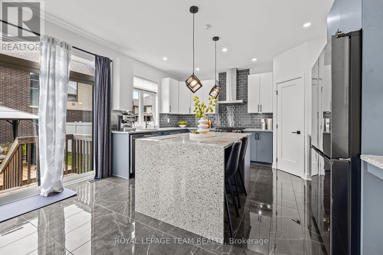 3328 Findlay Creek Drive, Ottawa, Ontario  K1T 0V2 - Photo 11 - X13735660