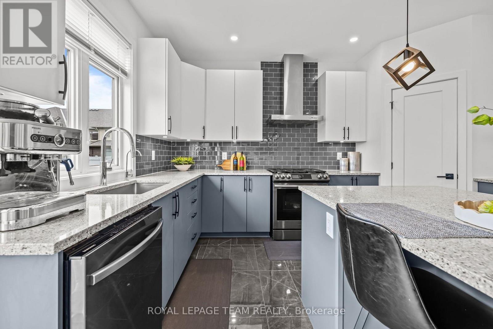 3328 Findlay Creek Drive, Ottawa, Ontario  K1T 0V2 - Photo 12 - X13735660