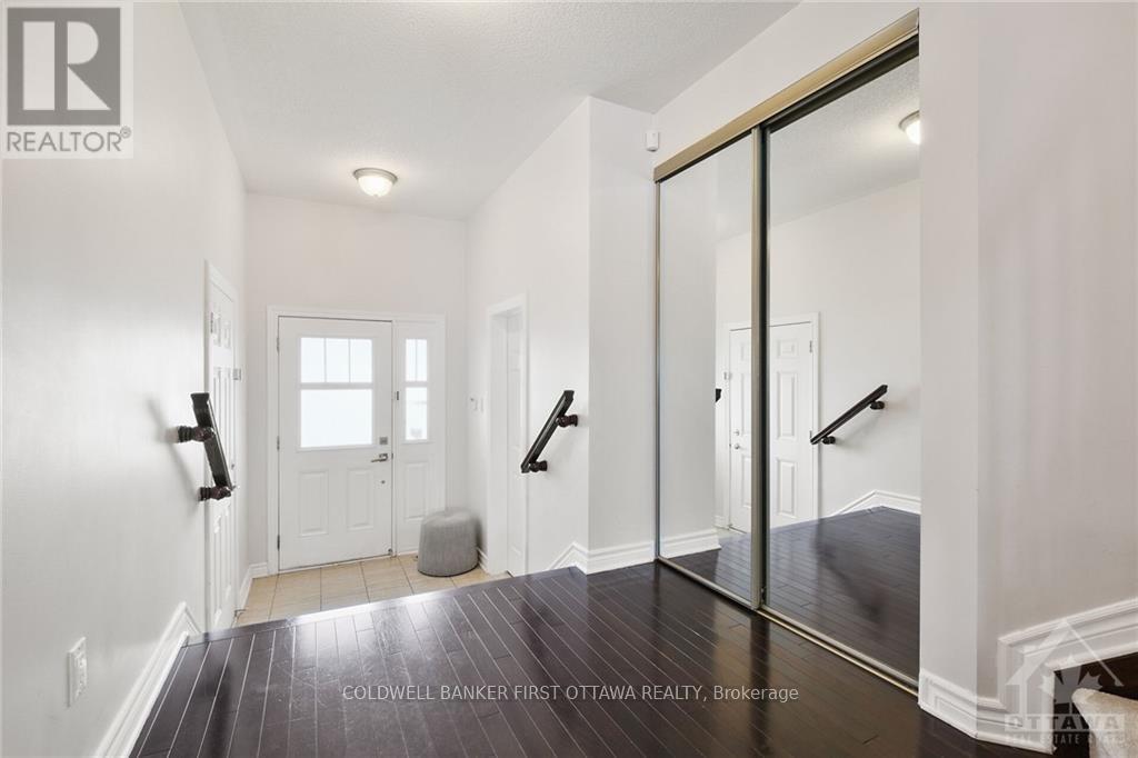 703 Whaley Ridge, Ottawa, Ontario  K4A 0P9 - Photo 3 - X13735718