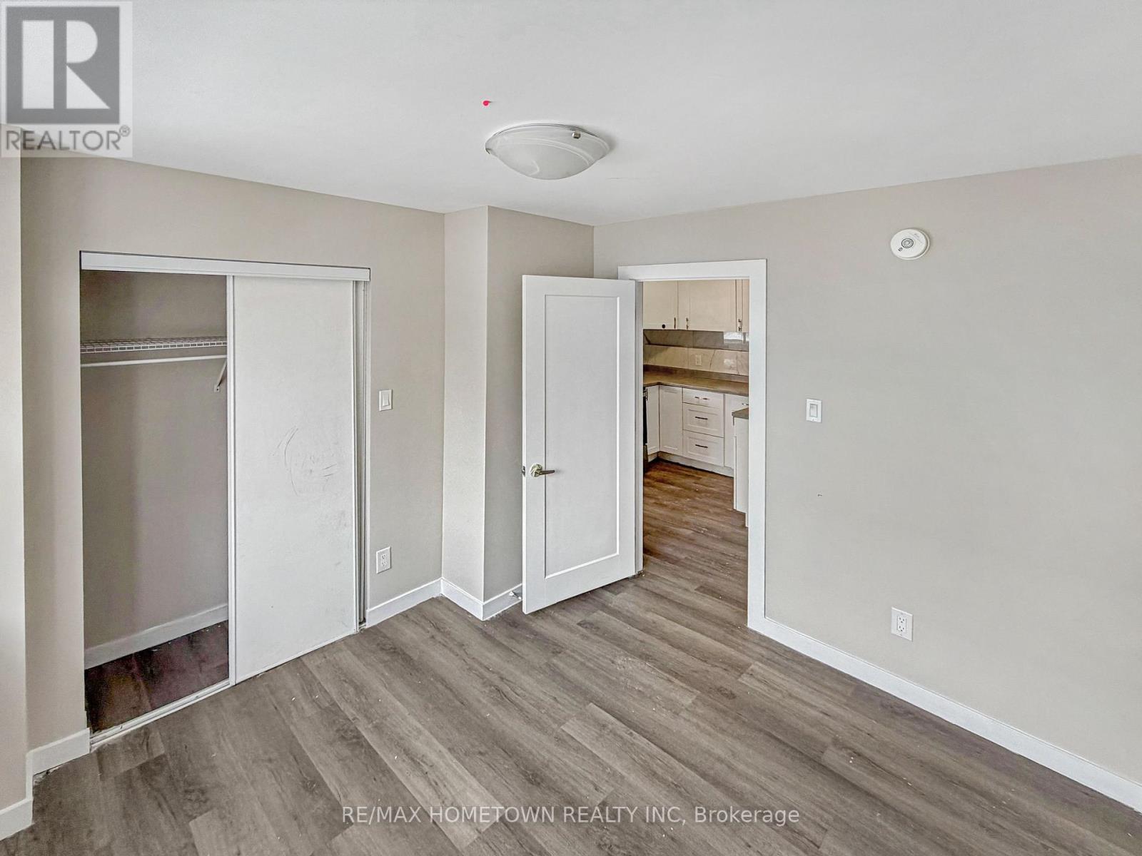 3 - 142 BROCK STREET