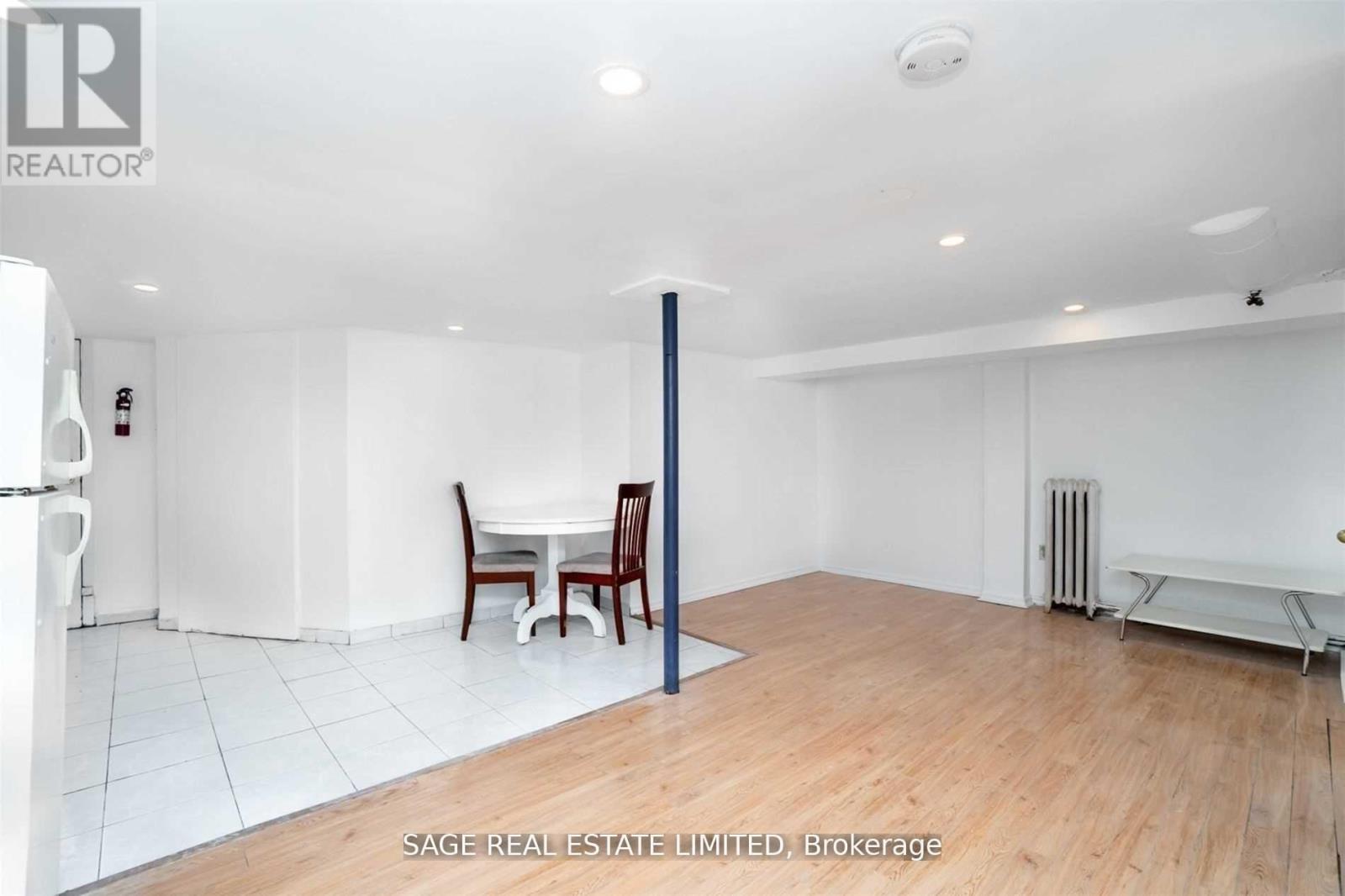 Lower - 604 Ossington Avenue, Toronto, Ontario  M6G 3T5 - Photo 4 - C13735640