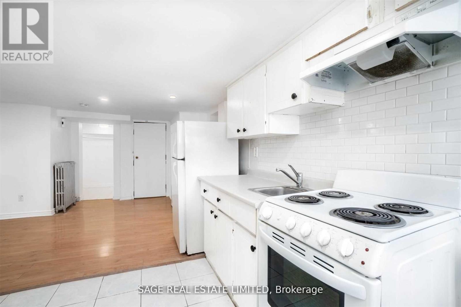 Lower - 604 Ossington Avenue, Toronto, Ontario  M6G 3T5 - Photo 9 - C13735640