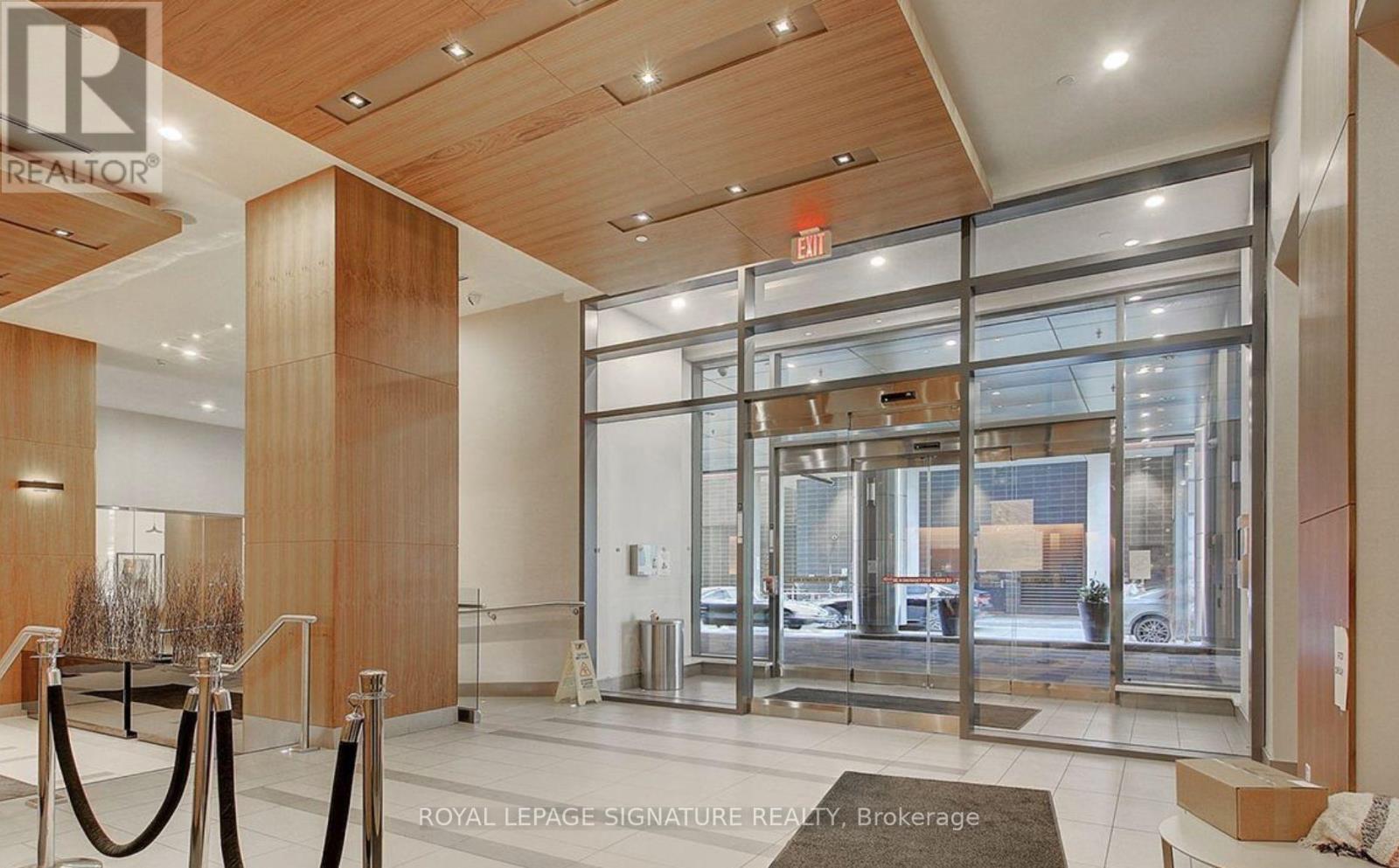 3701 - 295 Adelaide Street W, Toronto, Ontario  M5V 1P7 - Photo 11 - C13735644