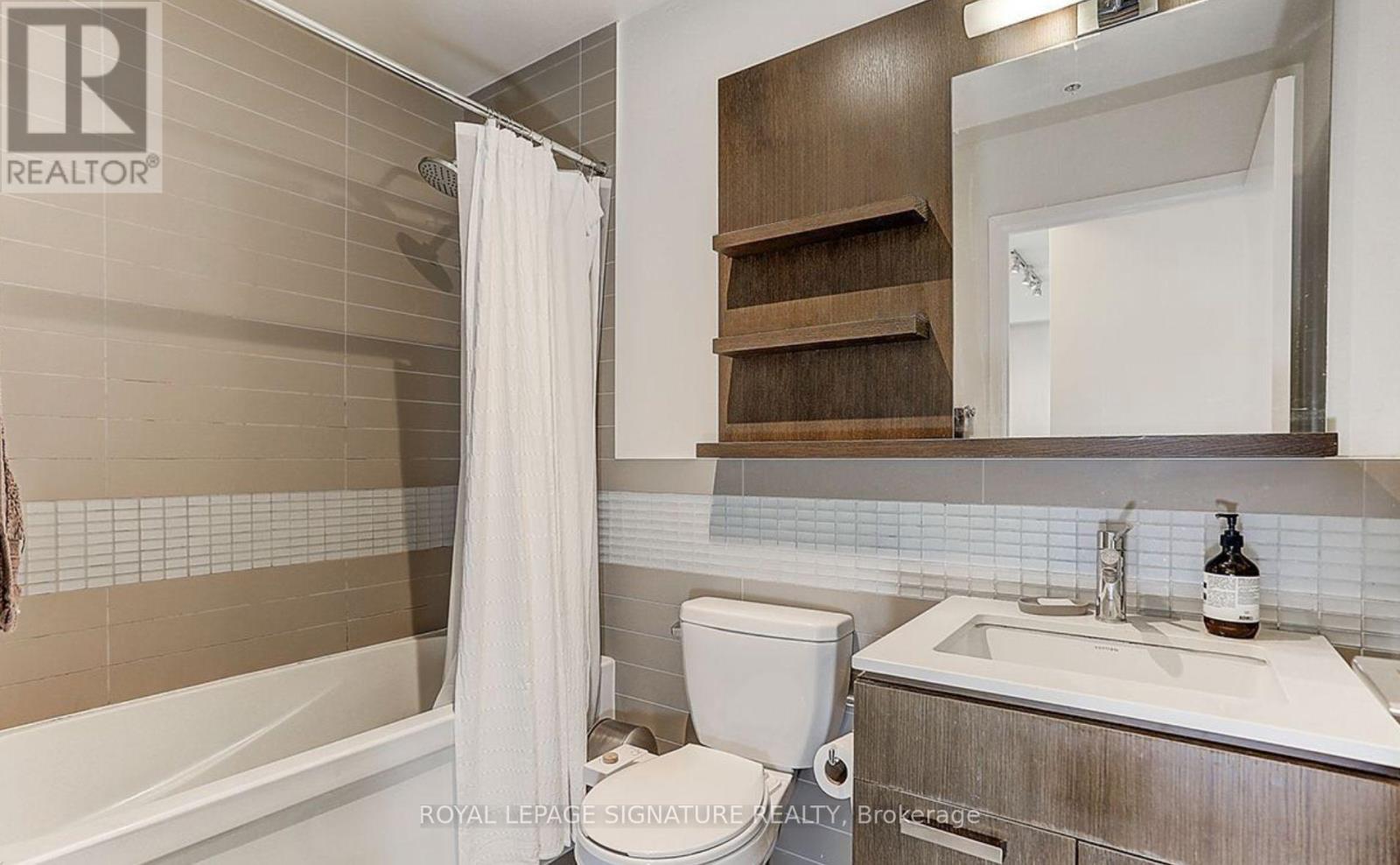 3701 - 295 Adelaide Street W, Toronto, Ontario  M5V 1P7 - Photo 6 - C13735644