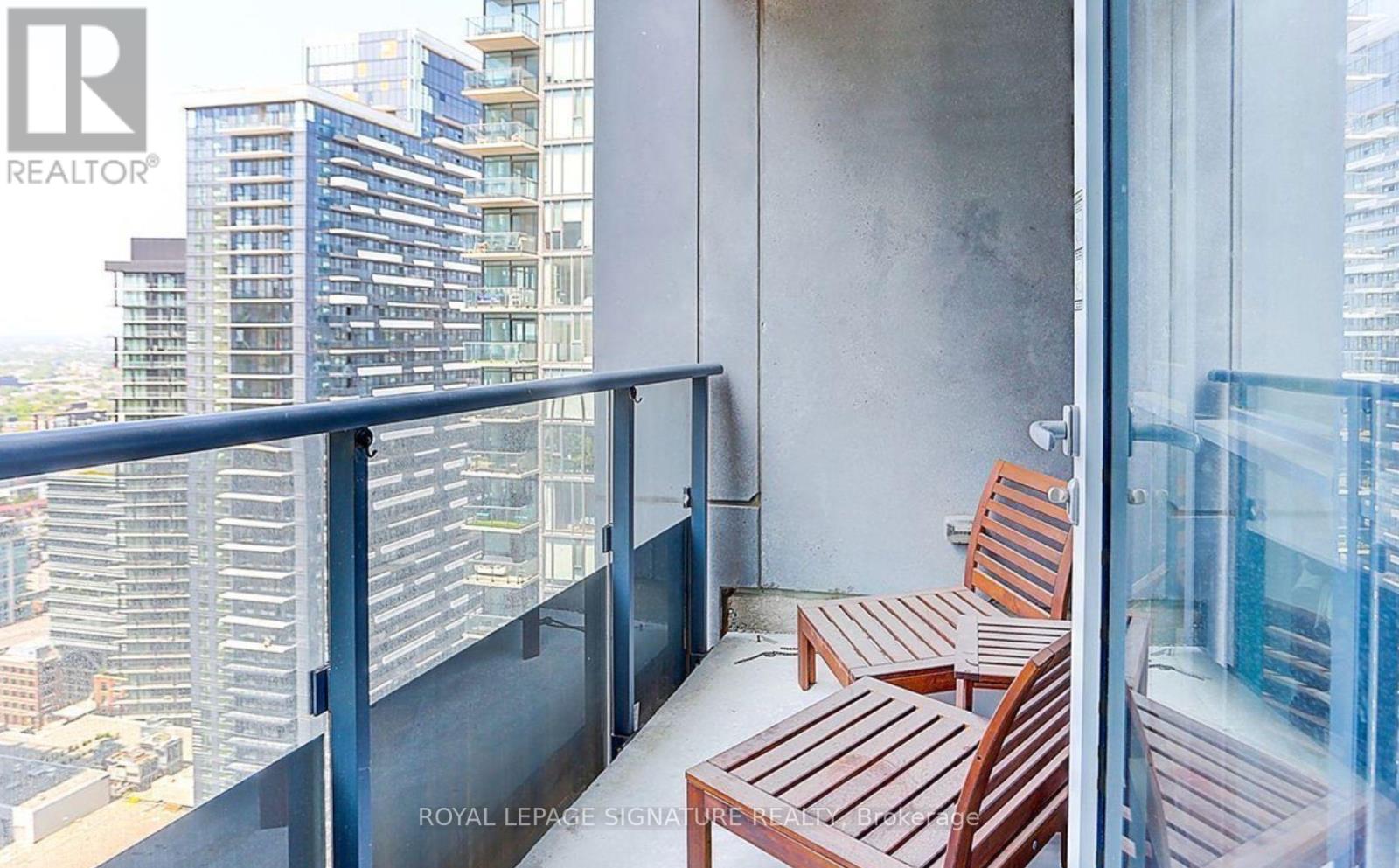 3701 - 295 Adelaide Street W, Toronto, Ontario  M5V 1P7 - Photo 8 - C13735644
