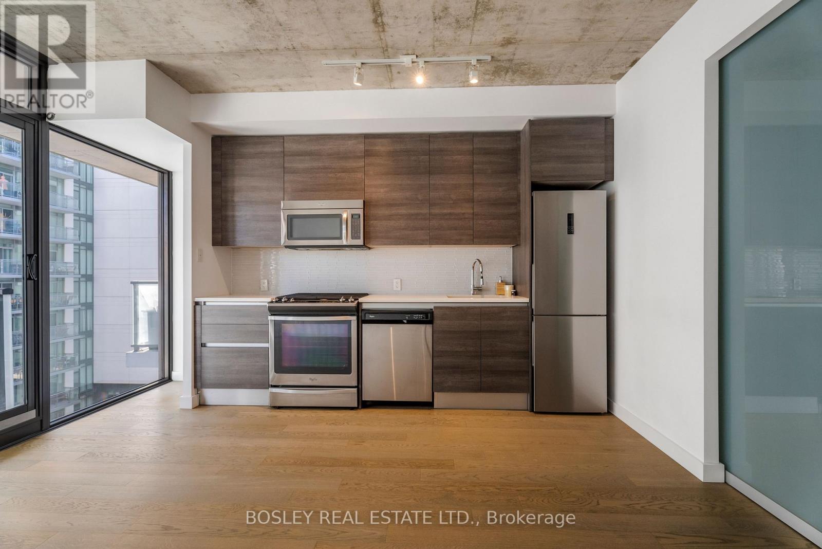 1007 - 111 Bathurst Street, Toronto, Ontario  M5V 2R1 - Photo 10 - C13735826